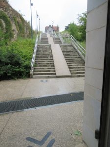 escalier entrée Nord de la Viotte