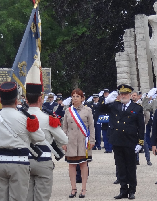 Maire et Préfet aux Glacis