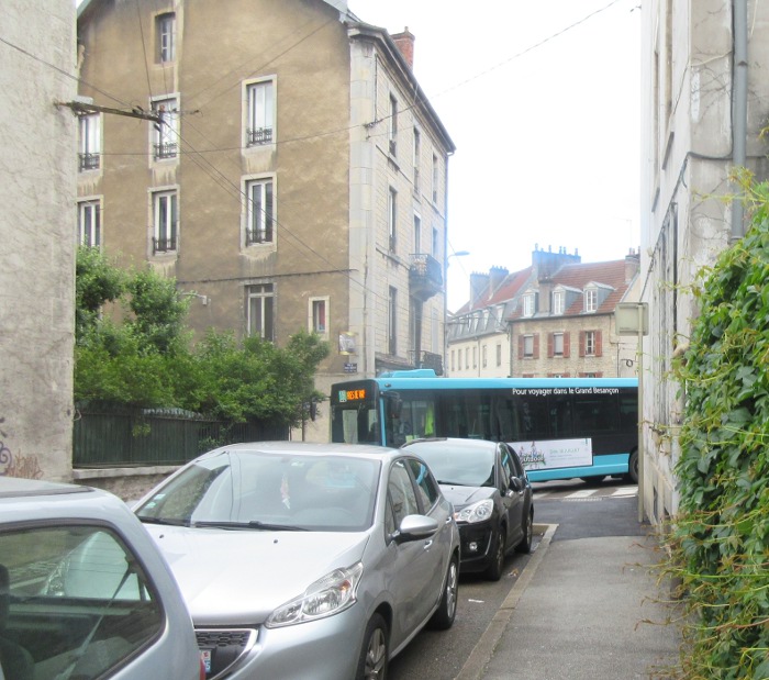 bus virage Rotonde