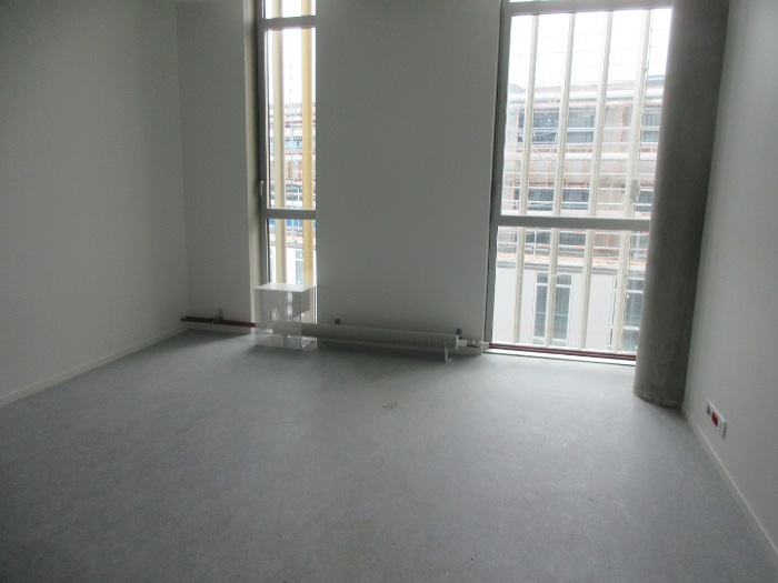 Viotte bureau vide