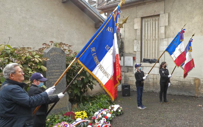 porte-drapeaux Liberté nov 21