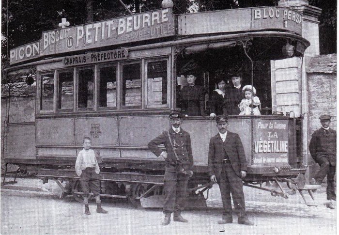 Tram Chaprais Préfecture et pub