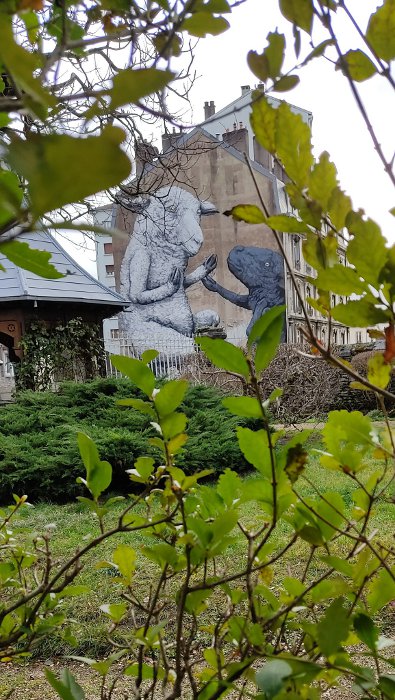 moutons dans le feuillage par Mimi Speedy