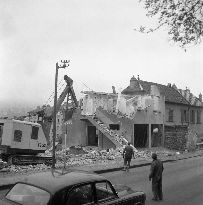 démolition du garage Lerner en 1966