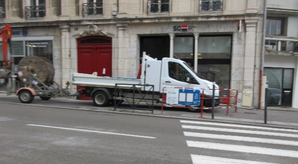 trottoir occupé rue des Chaprais