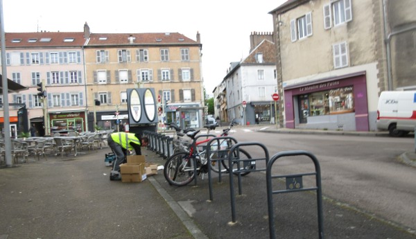 station vélos en travaux Liberté