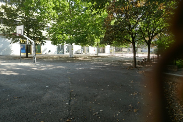 école Paul Bert cour ombragée